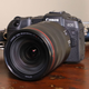 La EOS RP de Canon.
Foto: Sam Rutherford (Gizmodo)